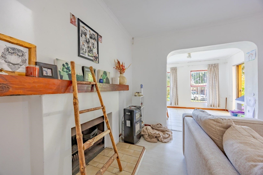 8 Bedroom Property for Sale in Lakeside Western Cape